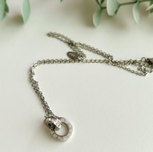 数字入りネックレス